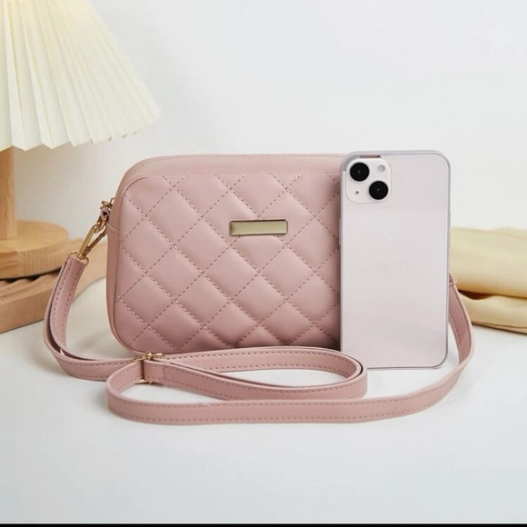 Mini Quilted Mauve Crossbody NWT - Picture 6 of 8